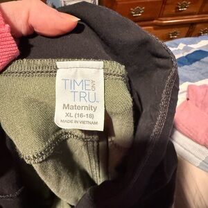 Time and Tru Maternity Jeggings w band